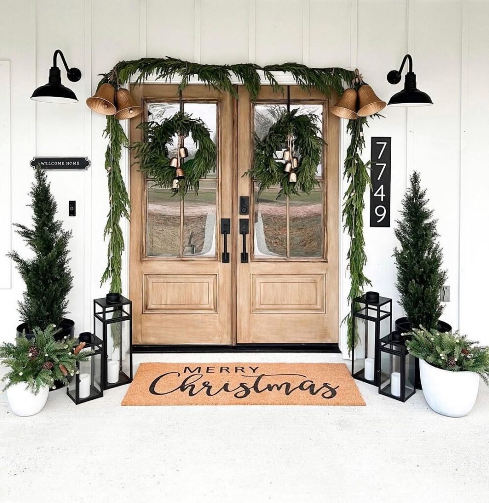 Budget Christmas Entryway Decor Ideas